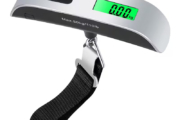Portable Digital Luggage Scale with a Backlit LCD Display, Capable of Weighing Up to 50 Kg Or 110 Lbs, Featuring a Parts Function, Ideal for Travelers